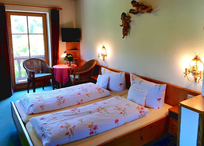 Bed and breakfast Gaestehaus Neu Am Passionstheater 4*